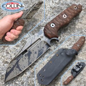 Wander Tactical - Mistral - Black Blood Finish con micarta Dark Wood - couteau à la main